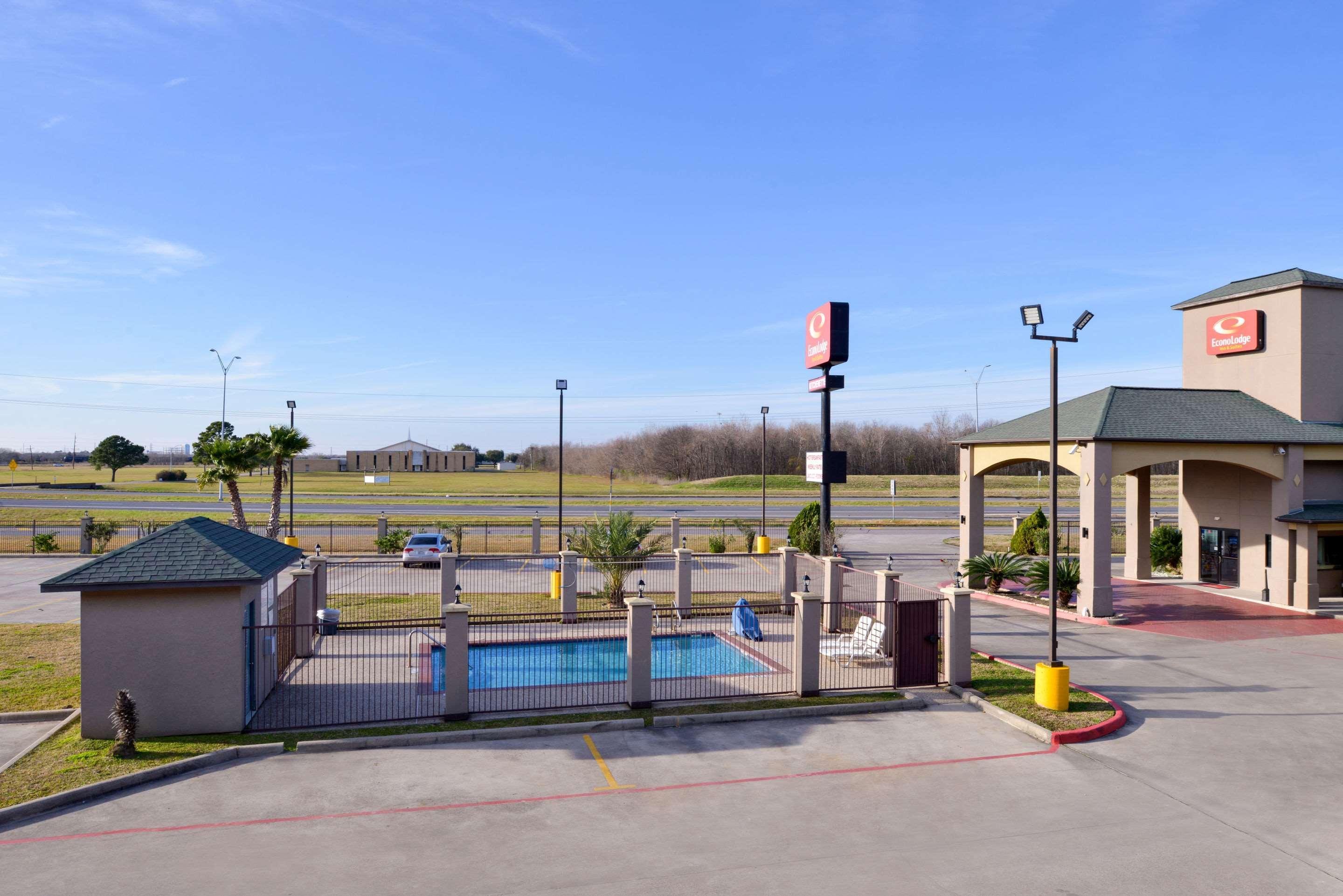 Econo Lodge Inn & Suites Port Arthur Near Sabine Pass Exteriör bild